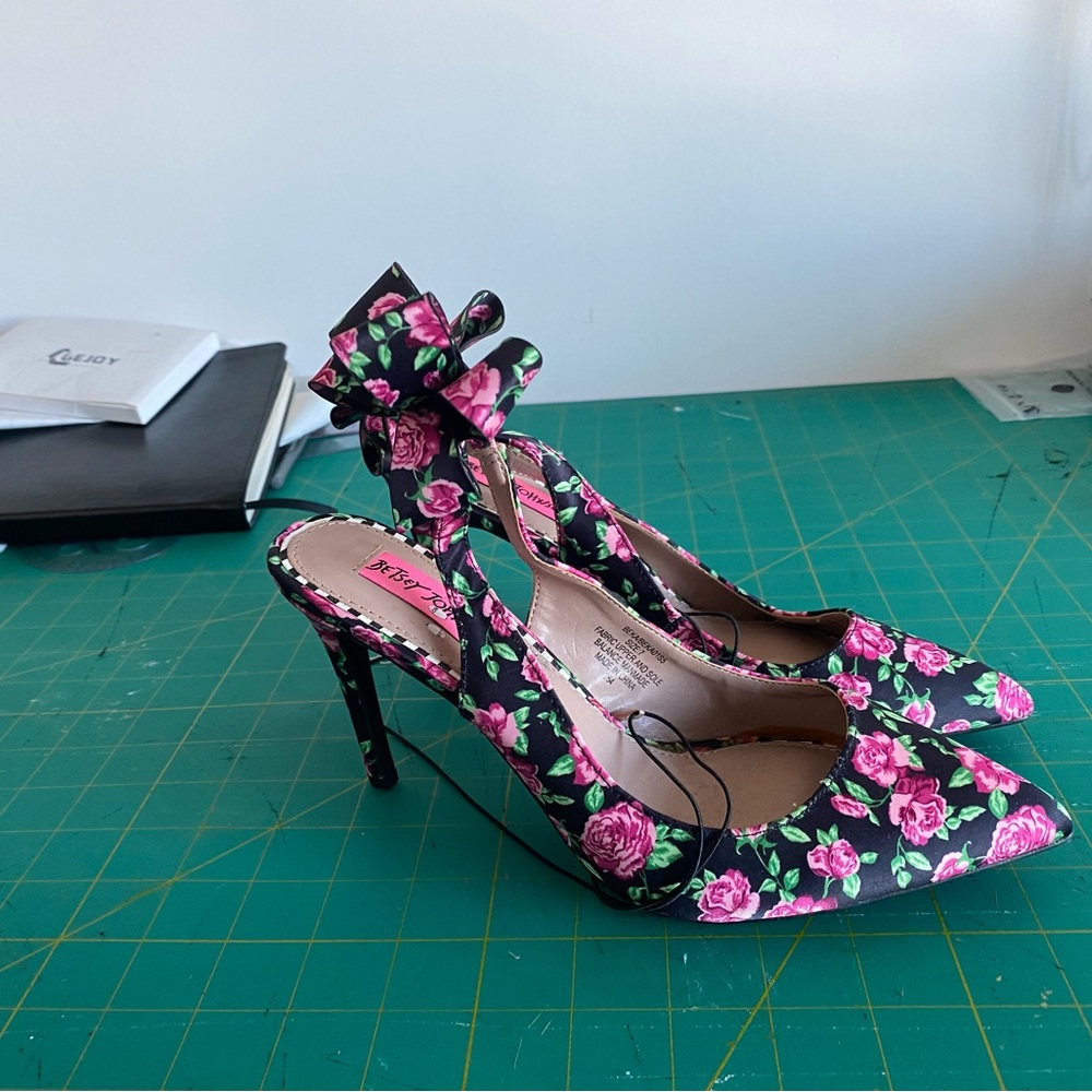Betsey Johnson Floral Women's Heels